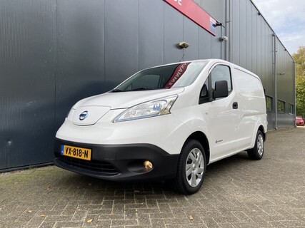 Nissan-E-NV200