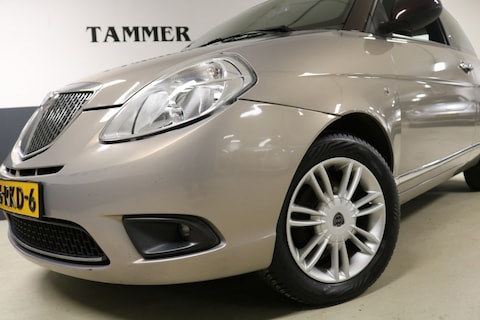 Lancia-Ypsilon