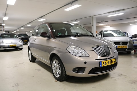Lancia-Ypsilon