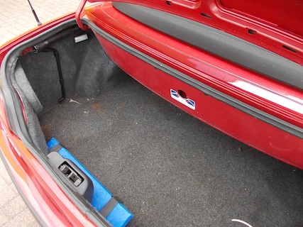 Peugeot-306