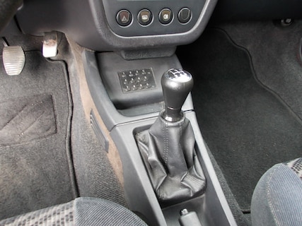 Peugeot-306