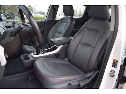 Opel-Ampera-e