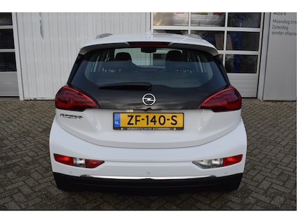 Opel-Ampera-e