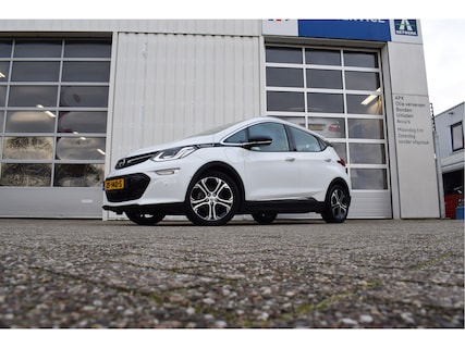 Opel-Ampera-e