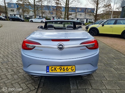 Opel-Cascada