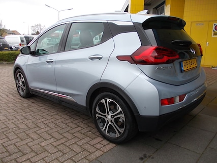 Opel-Ampera-e