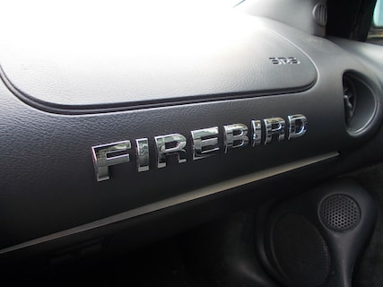 Pontiac-Firebird