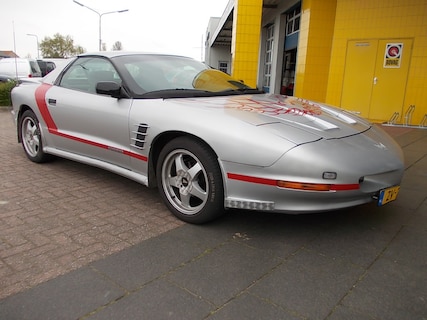 Pontiac-Firebird