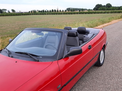 Saab-900
