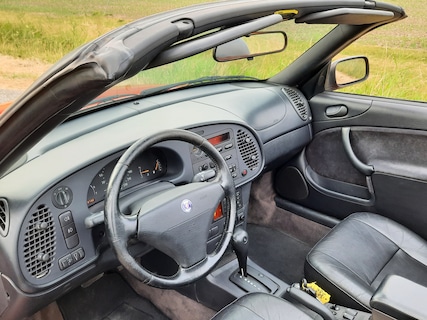 Saab-900