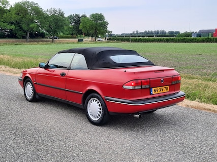 Saab-900