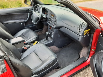 Saab-900