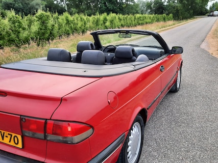 Saab-900