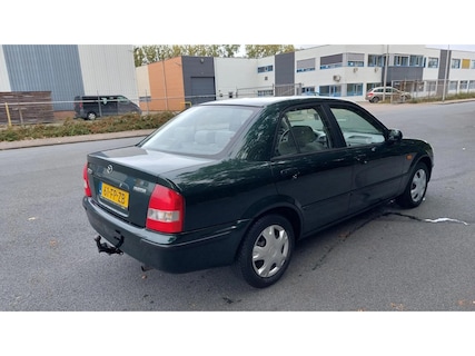 Mazda-323