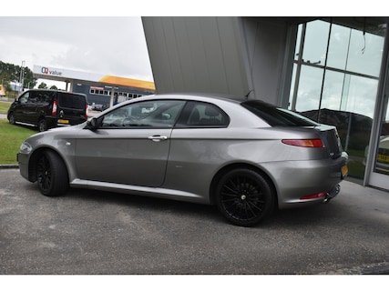 Alfa Romeo-GT