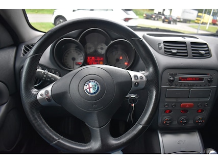 Alfa Romeo-GT