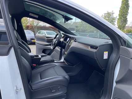 Tesla-Model X