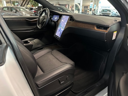 Tesla-Model X