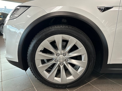Tesla-Model X