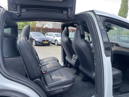Tesla-Model X