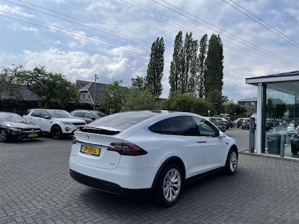 Tesla-Model X