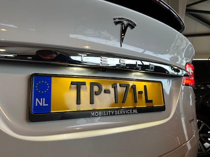 Tesla-Model X