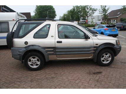 Land Rover-Freelander