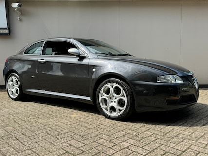 Alfa Romeo-GT