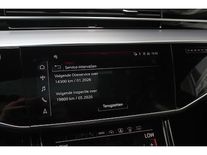 Audi-A8