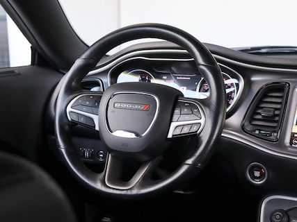 Dodge-Challenger
