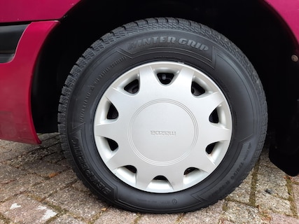 Mazda-323