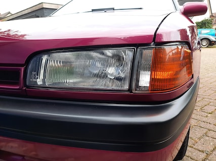 Mazda-323