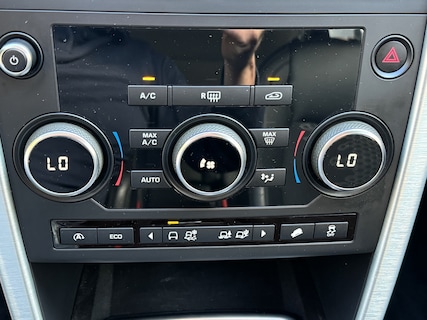 Land Rover-Discovery Sport