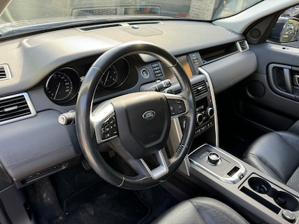 Land Rover-Discovery Sport