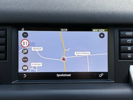 Land Rover-Discovery Sport