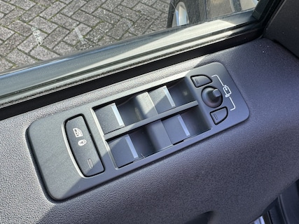 Land Rover-Discovery Sport