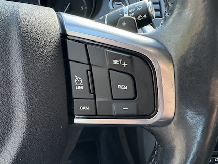 Land Rover-Discovery Sport