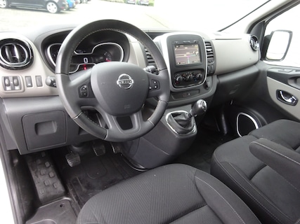 Nissan-NV300