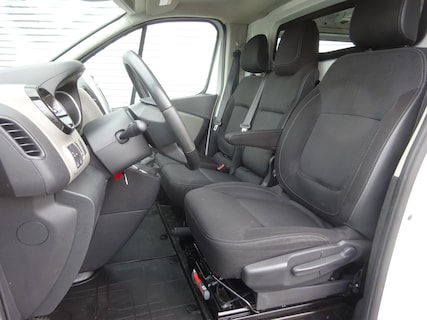 Nissan-NV300