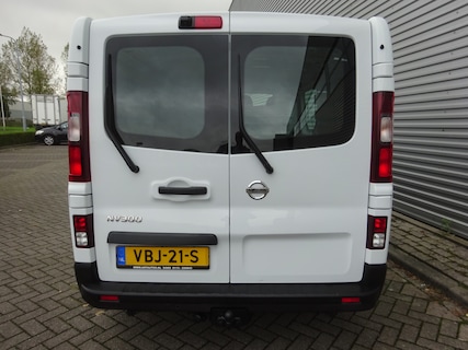 Nissan-NV300