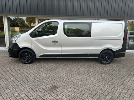 Nissan-NV300