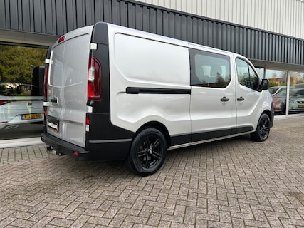 Nissan-NV300