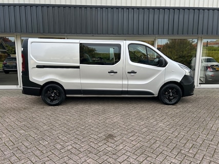Nissan-NV300