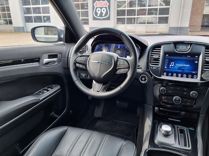 Chrysler-300C