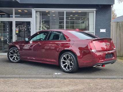 Chrysler-300C