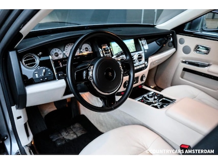 Rolls-Royce-Ghost