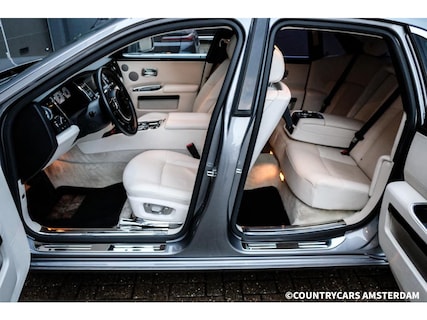 Rolls-Royce-Ghost