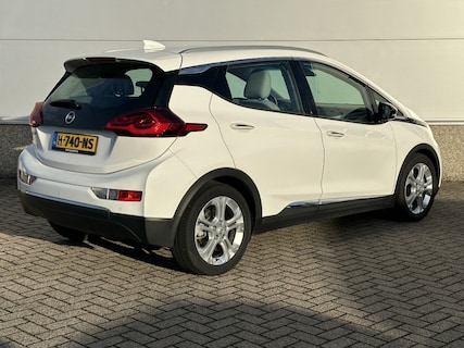 Opel-Ampera-e