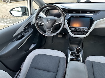 Opel-Ampera-e