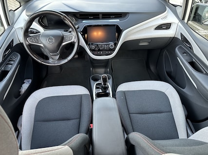 Opel-Ampera-e